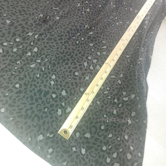 Time And Tru Swing Dress Size Large 3/4 Sleeve Round Neck Pockets Animal NEW - Picture 10 of 10